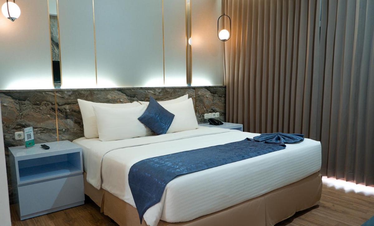 Hotel Ayola Sunrise Mojokerto מראה חיצוני תמונה