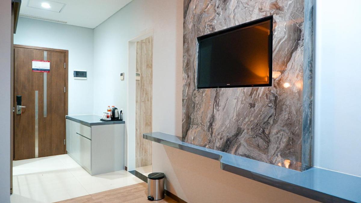 Hotel Ayola Sunrise Mojokerto מראה חיצוני תמונה