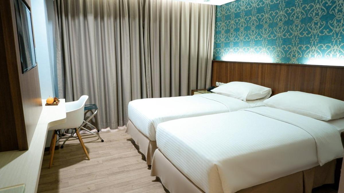 Hotel Ayola Sunrise Mojokerto מראה חיצוני תמונה