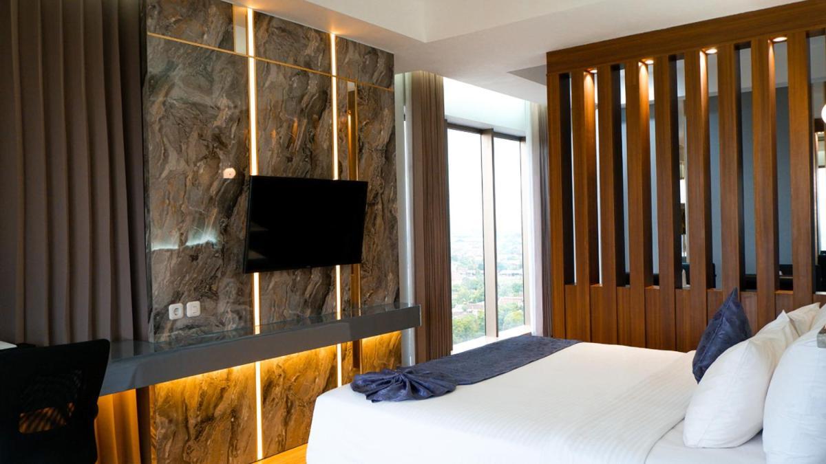 Hotel Ayola Sunrise Mojokerto מראה חיצוני תמונה