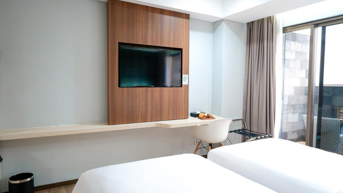 Hotel Ayola Sunrise Mojokerto מראה חיצוני תמונה