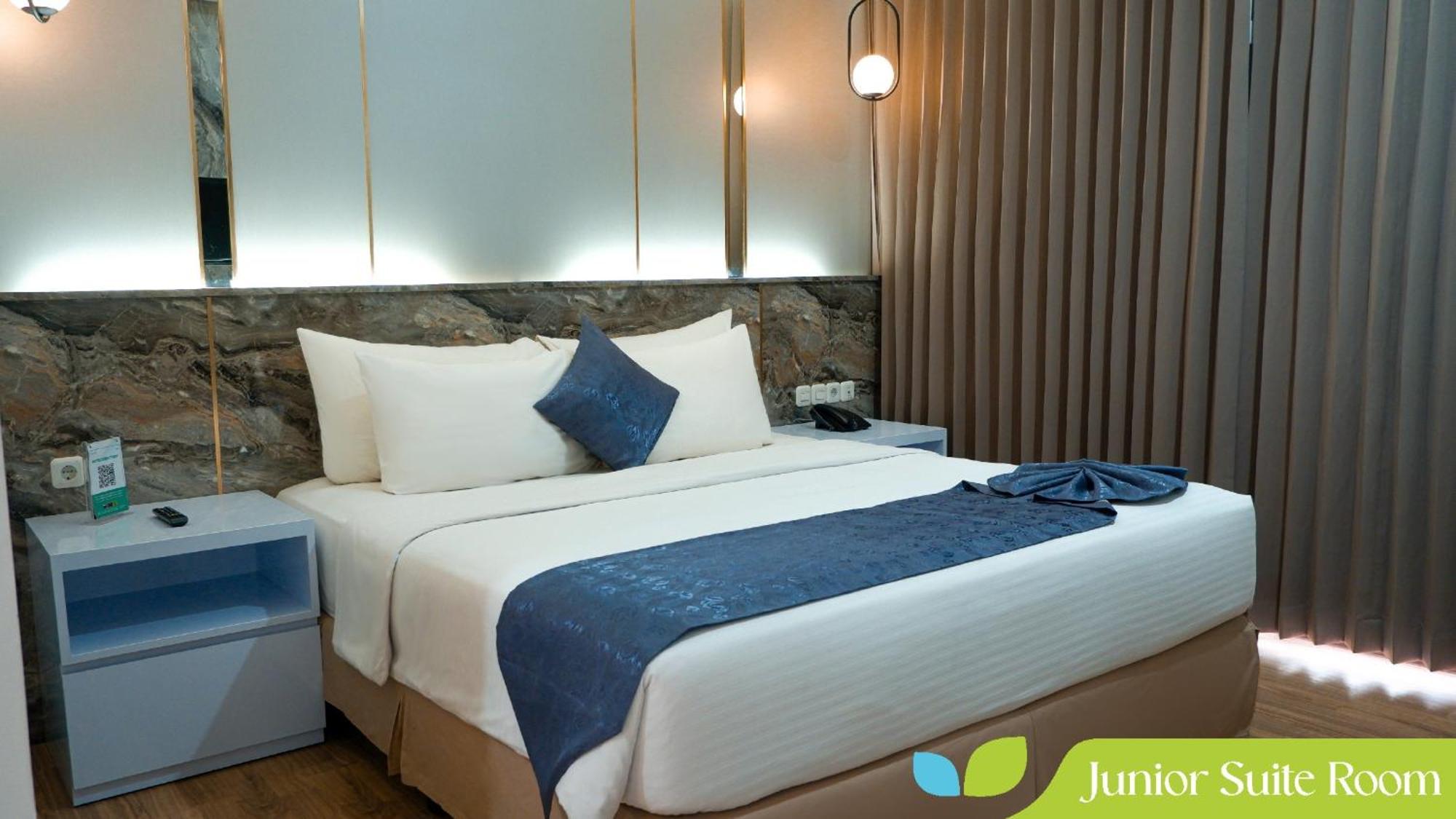 Hotel Ayola Sunrise Mojokerto מראה חיצוני תמונה