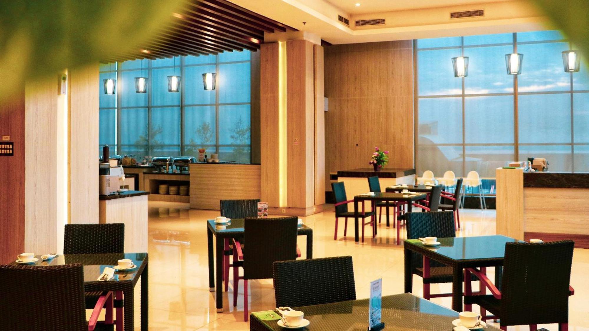 Hotel Ayola Sunrise Mojokerto מראה חיצוני תמונה